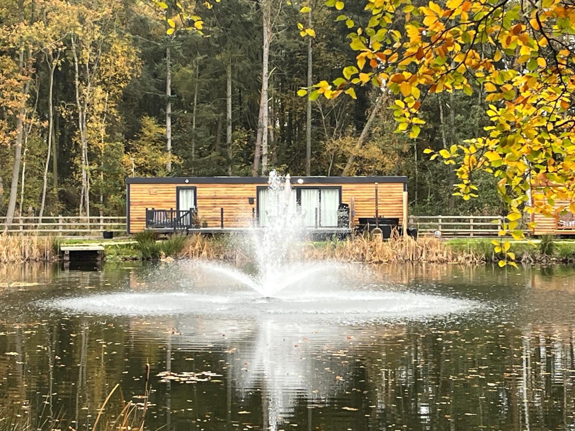 Oak Boutique Lodge Includes Hot Tub Air Con & Dog York Luaran gambar